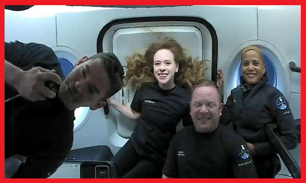 World News: Common citizens landed on earth after traveling for 3 days Space, passengers went 160 km above the space center, know how much it cost