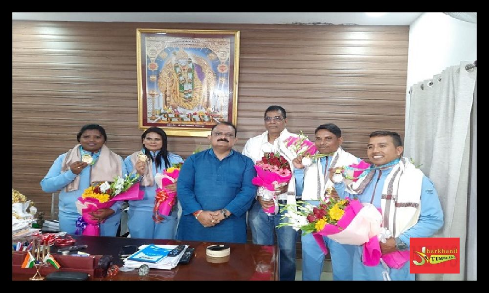 Minister Mithilesh Thakur honored the medal winners of Commonwealth Games