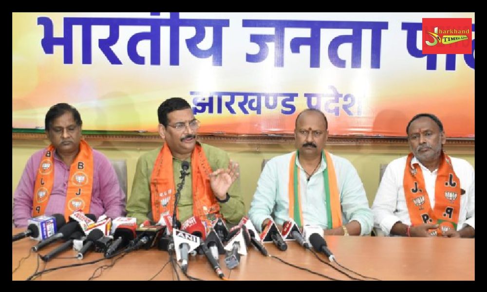 BJP state president Deepak Prakash said Congress workers broke the houses of Mahadalit families